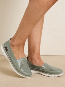 Cutout Loafer